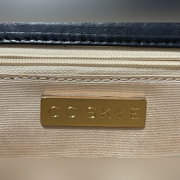 CC Skye clutch - HTF NO LONGER MADE! - Picture 6 of 9